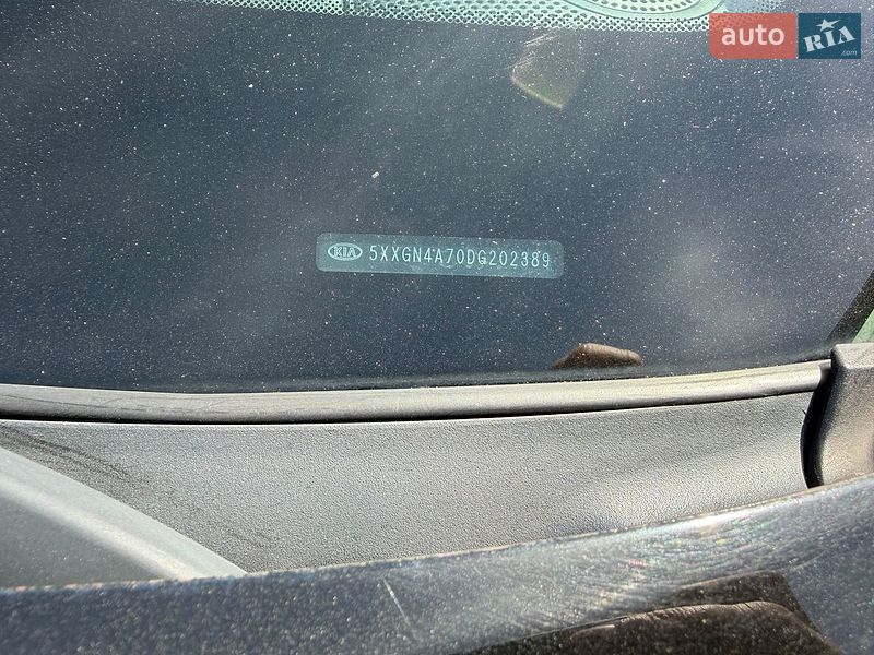 Седан Kia Optima 2013 в Києві