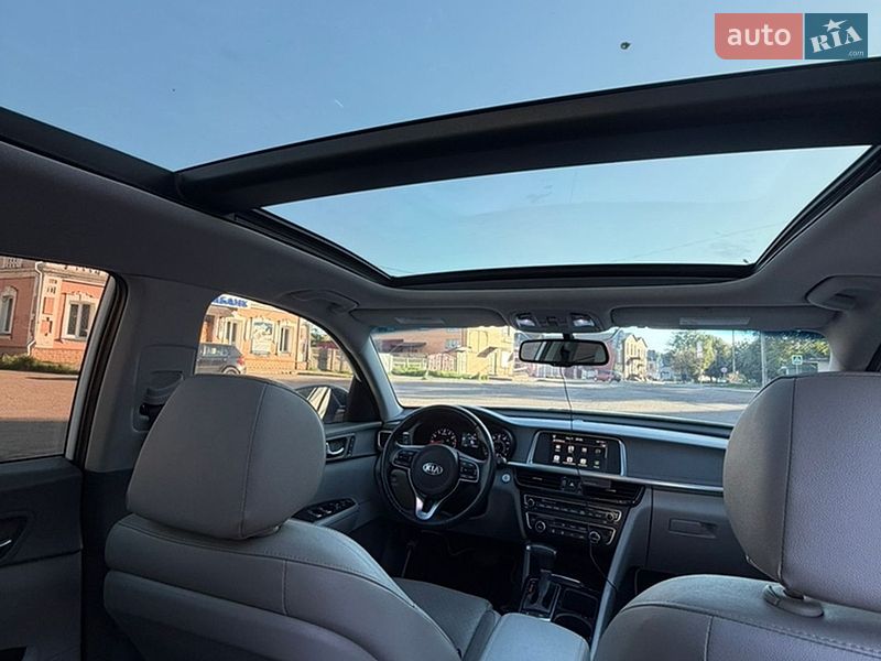 Седан Kia Optima 2016 в Нежине