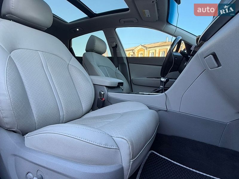 Седан Kia Optima 2016 в Нежине