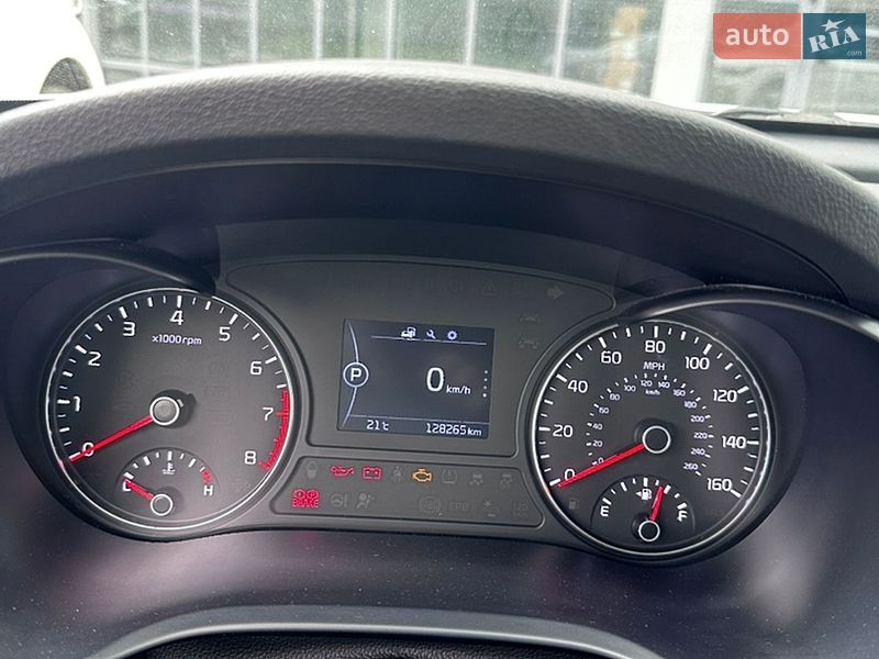Седан Kia Optima 2016 в Киеве