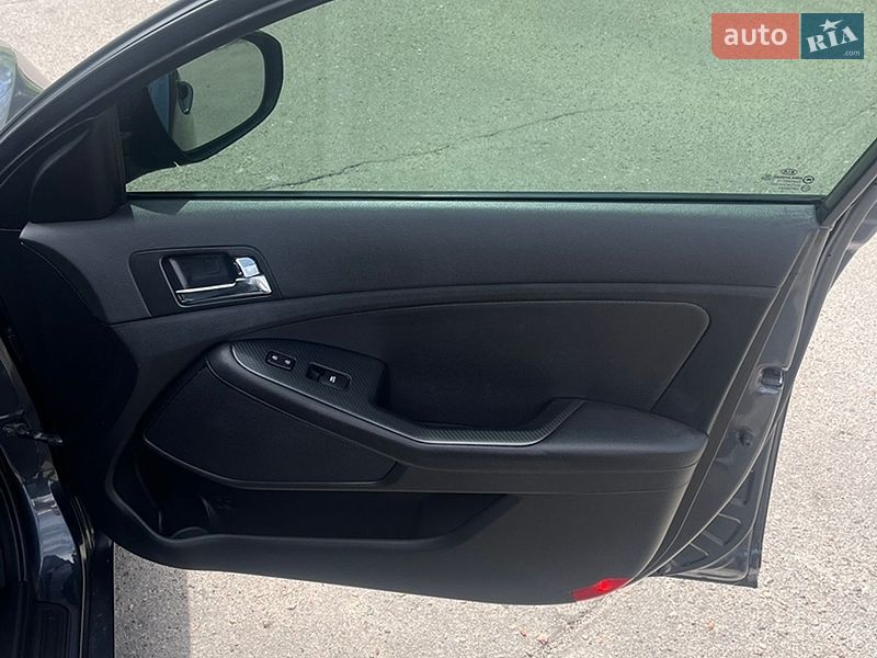 Седан Kia Optima 2013 в Запорожье фото 4 Седан Kia Optima 2013 в Запорожье