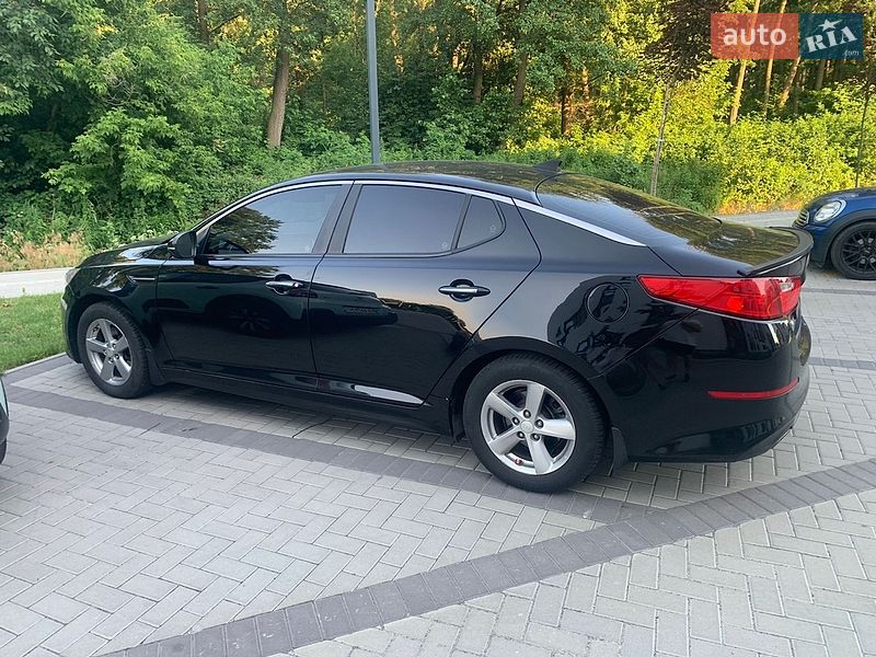 Седан Kia Optima 2014 в Києві