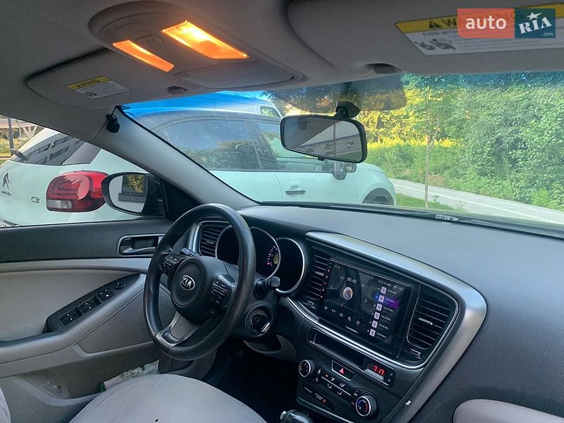 Седан Kia Optima 2014 в Києві