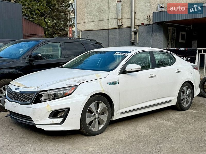 Седан Kia Optima 2015 в Львове