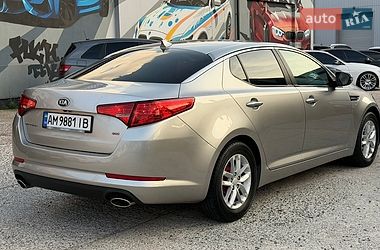 Седан Kia Optima 2012 в Житомирі