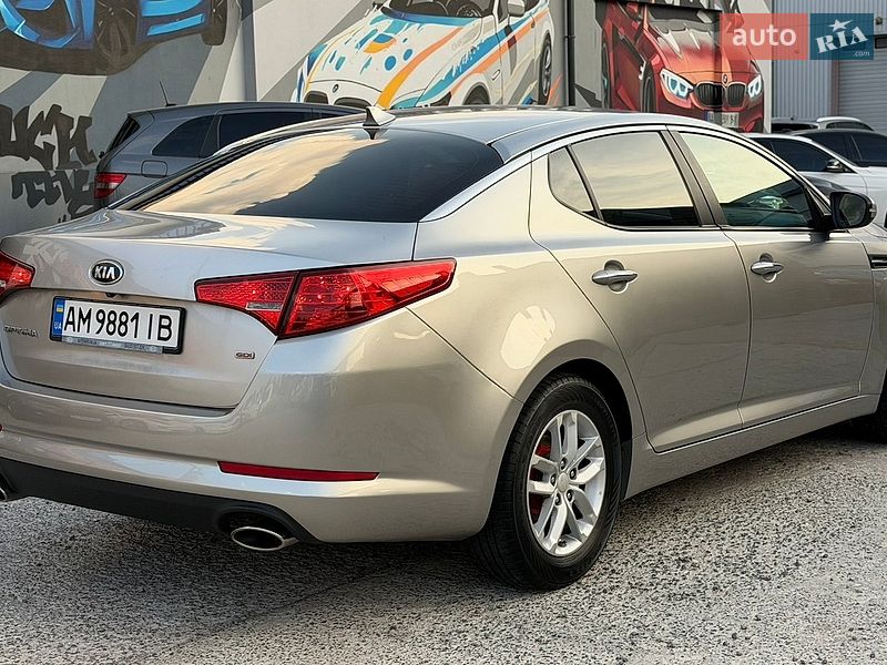 Седан Kia Optima 2012 в Житомирі