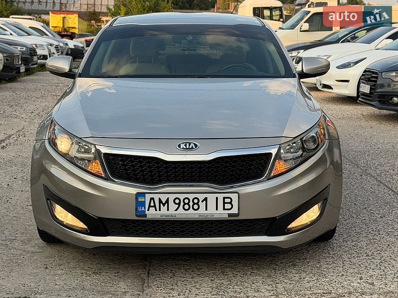 Седан Kia Optima 2012 в Житомирі