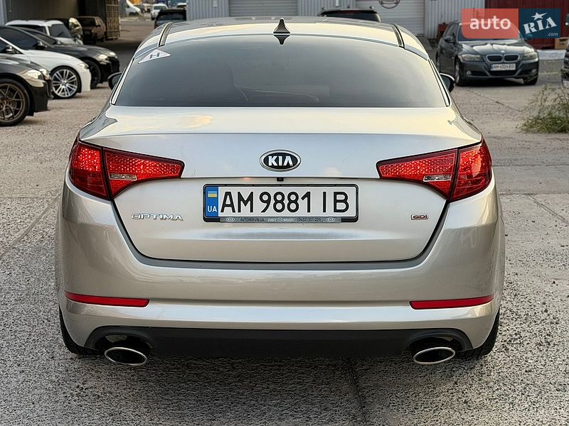 Седан Kia Optima 2012 в Житомирі