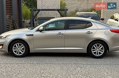 Седан Kia Optima 2012 в Житомирі