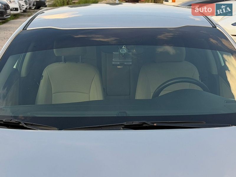 Седан Kia Optima 2012 в Житомирі