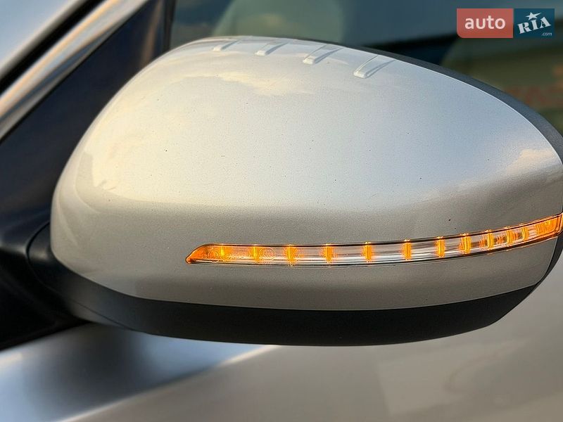 Седан Kia Optima 2012 в Житомирі