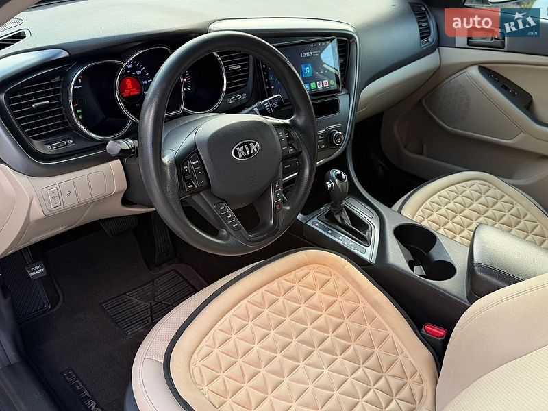 Седан Kia Optima 2012 в Житомирі