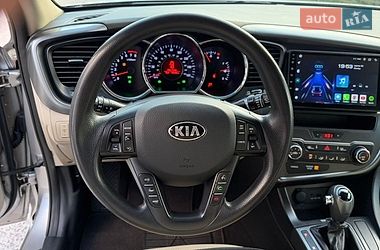 Седан Kia Optima 2012 в Житомирі
