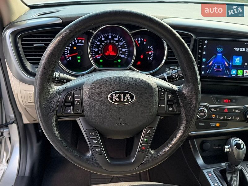 Седан Kia Optima 2012 в Житомирі