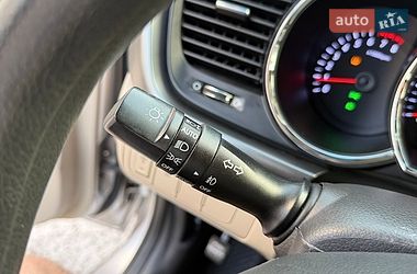 Седан Kia Optima 2012 в Житомирі