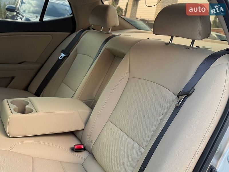 Седан Kia Optima 2012 в Житомирі