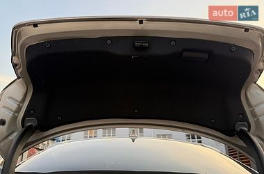 Седан Kia Optima 2012 в Житомирі