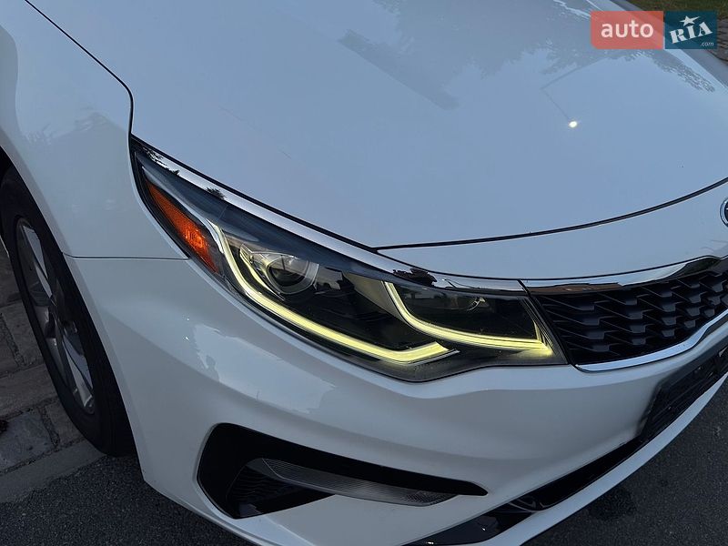 Седан Kia Optima 2019 в Киеве