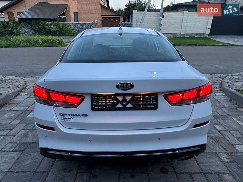 Седан Kia Optima 2019 в Киеве