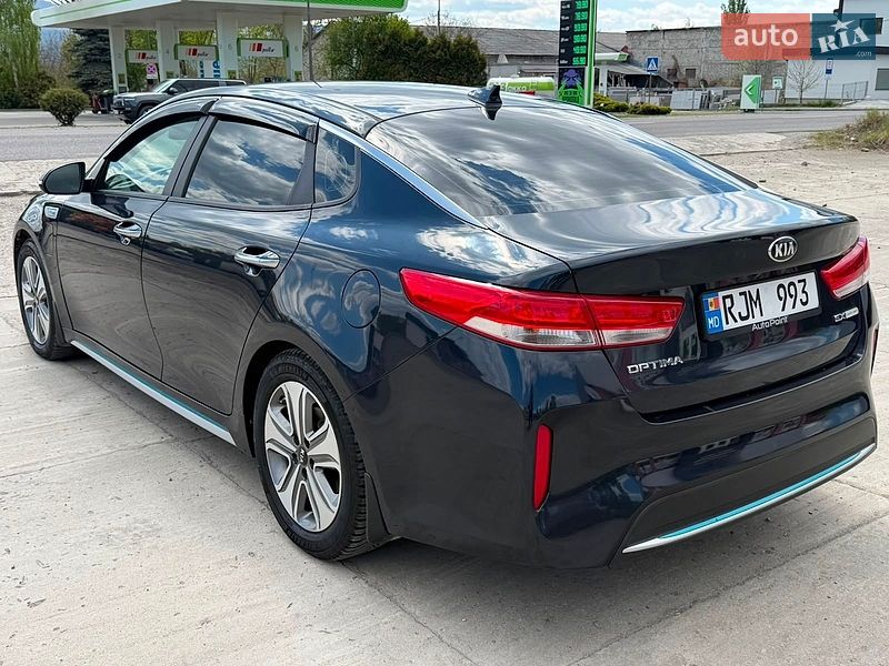 Седан Kia Optima 2018 в Нижней Апше