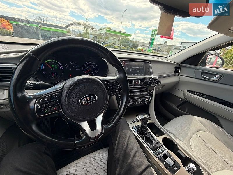 Седан Kia Optima 2018 в Нижней Апше