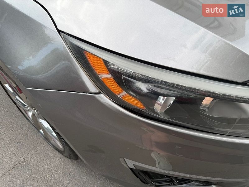 Седан Kia Optima 2014 в Киеве