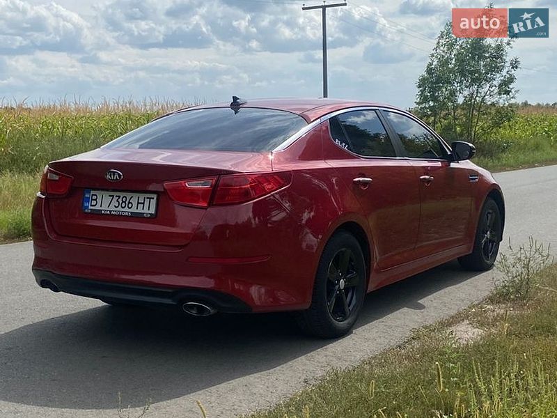 Седан Kia Optima 2014 в Лебедине