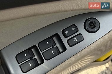 Седан Kia Optima 2013 в Львове