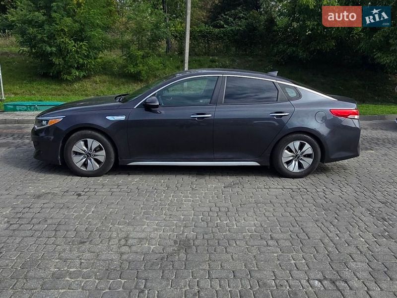Седан Kia Optima 2017 в Львові