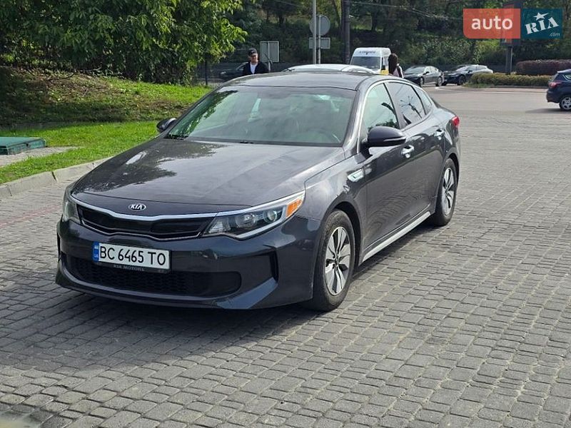 Седан Kia Optima 2017 в Львові