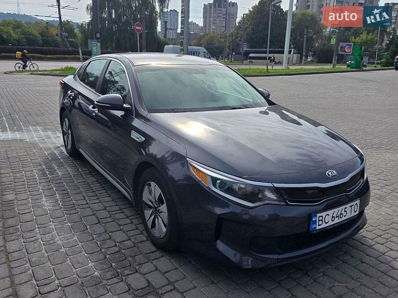 Седан Kia Optima 2017 в Львові