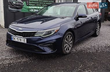 Kia Optima  2019