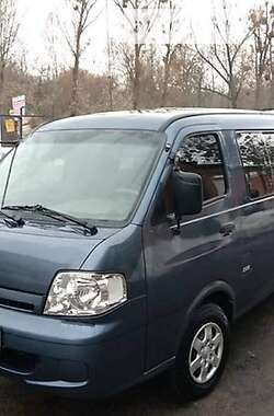Kia Pregio  2005
