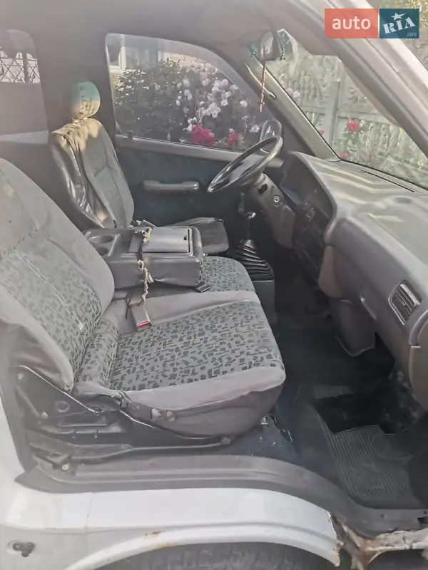 Kia Pregio