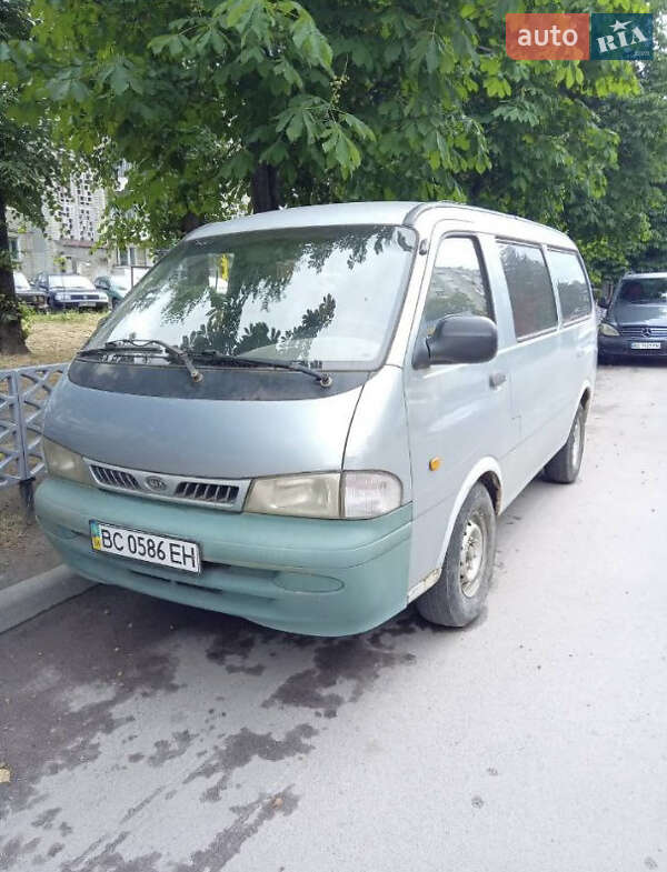 Kia Pregio
