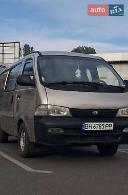Kia Pregio 2001