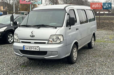 Kia Pregio 2004