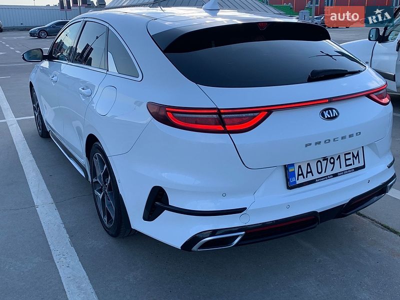 Kia ProCeed