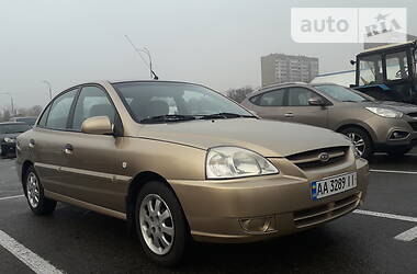 Kia Rio  2004