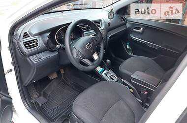 Kia Rio  2013