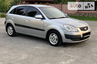 Kia Rio   2006
