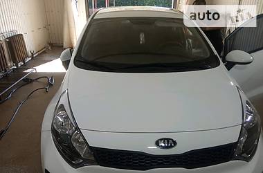 Kia Rio  2016