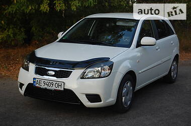 Kia Rio  2010