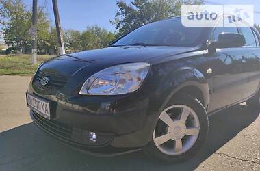 Kia Rio  2006