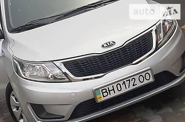 Kia Rio KAK NOVAYA. SROCHNO 2012