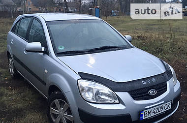 Kia Rio  2005