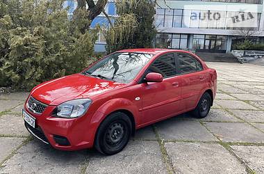 Kia Rio 1.4  2010