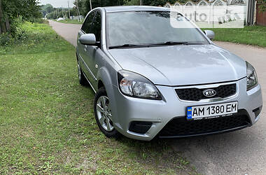 Kia Rio  2010