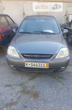 Kia Rio  2004