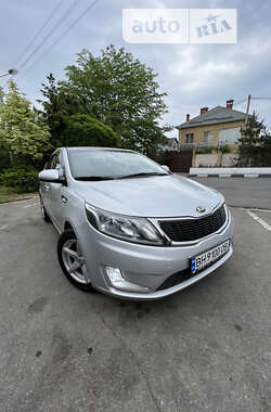 Kia Rio  2013